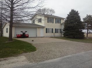 321 N Third St, Hills, IA 52235