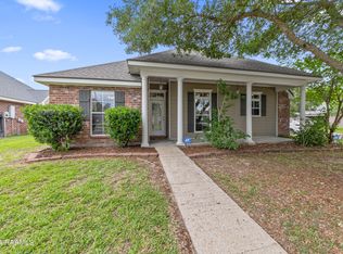 100 S Lakepointe Dr, Lafayette, LA 70506