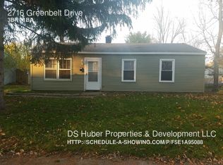 2716 Greenbelt Dr, Lansing, MI 48911