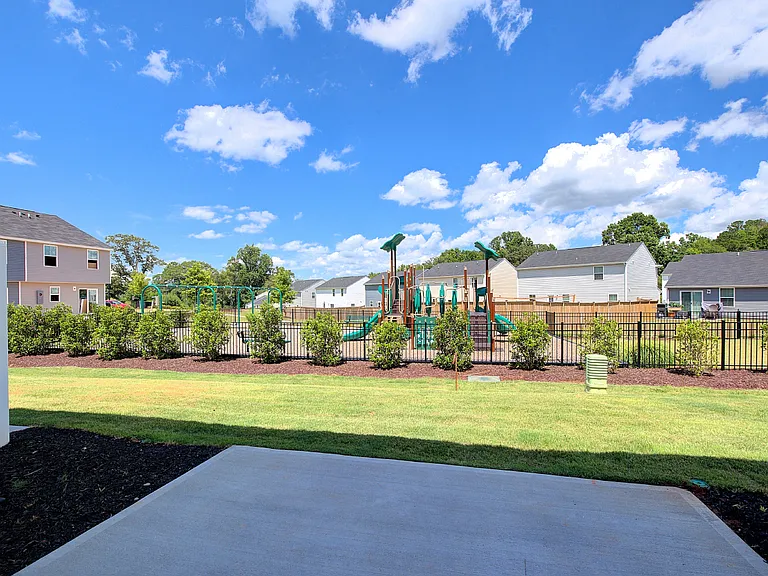 411 Mancini Dr — Photo 18