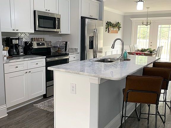 5th image of 172 Juniper Dr