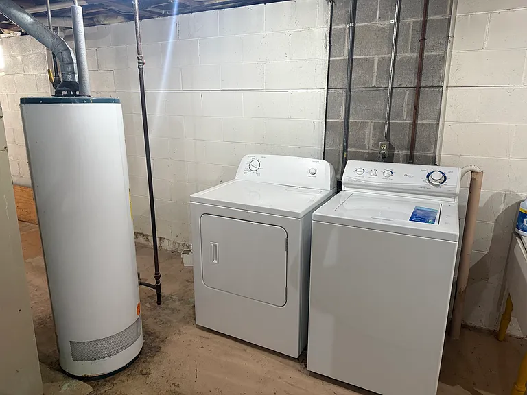 Washer & Dyer Included