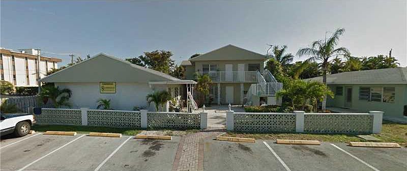 1st image of 4400 NE 19th Terrace