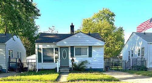 2318 Fisher St Photo 1