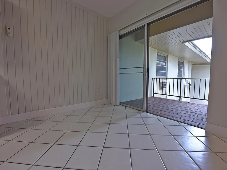 INDOOR & OUTDOOR DINING AREAS | PALM MODEL | 2 BEDROOM, 1 BATH
