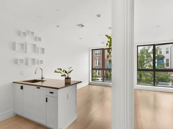 447 Decatur St #2B, Brooklyn, NY 11233
