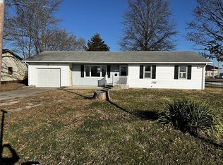 123 Cottage Ln, Murrayville, IL 62668