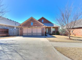 3316 Mount Mitchell Ln, Norman, OK 73069