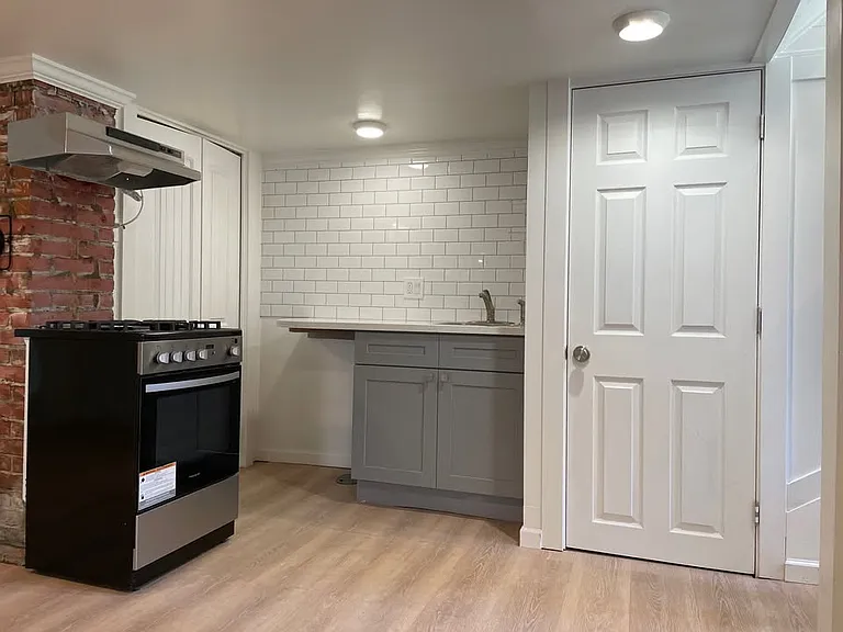 6904 NE Grand Ave — Photo 15
