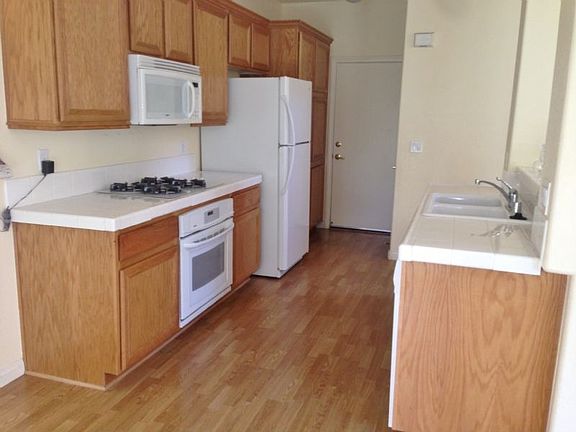3rd image of 6193 Forever Dawn St