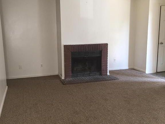 5th image of 152 Dorchester Manor Blvd #A