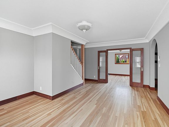 5th image of 227 W 26th Ave