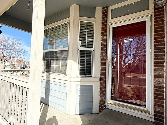 4th image of 4884 S Liverpool Ct