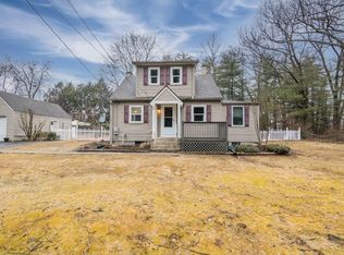 170 Parkerview St, Springfield, MA 01129