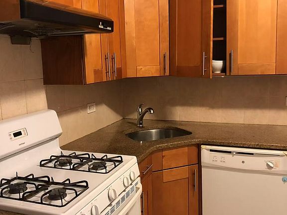 5th image of 45 River Dr S APT 605