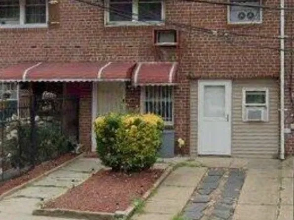 9908 195th St, Hollis, NY 11423