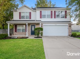 10009 Weeping Cherry Dr, Fishers, IN 46038