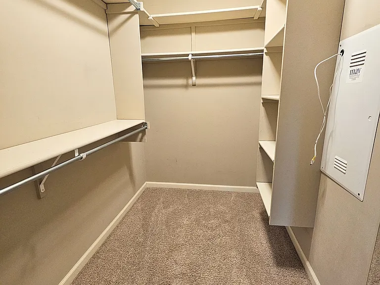 8401 Backwater Dr — Photo 10