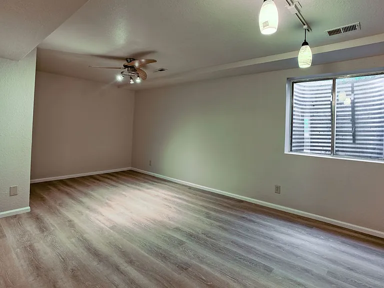 3025 W Stuart St E — Photo 26