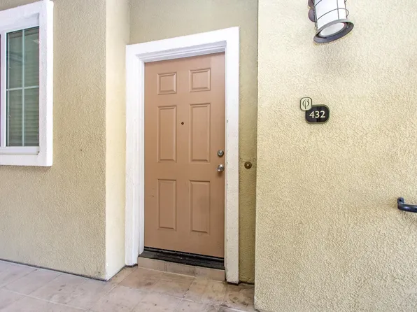 1360 Shady Ln APT 432, Turlock, CA 95382