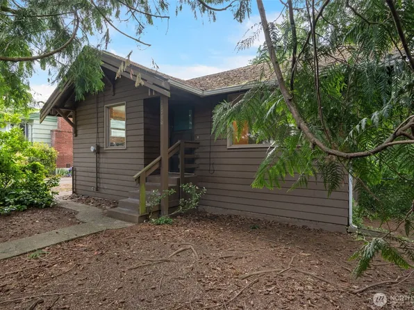 11716 16th Avenue NE, Seattle, WA 98125