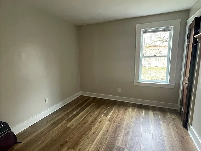 60 Oswego St — Photo 10
