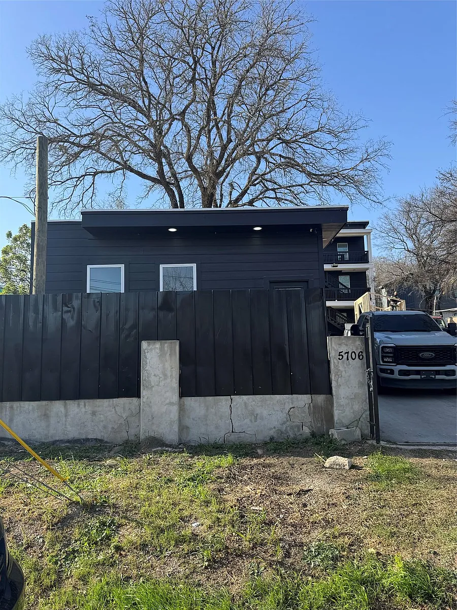 Building Photo - 5706 Melody Ln #2