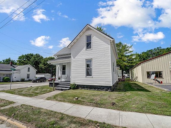 3rd image of 149 Doan St