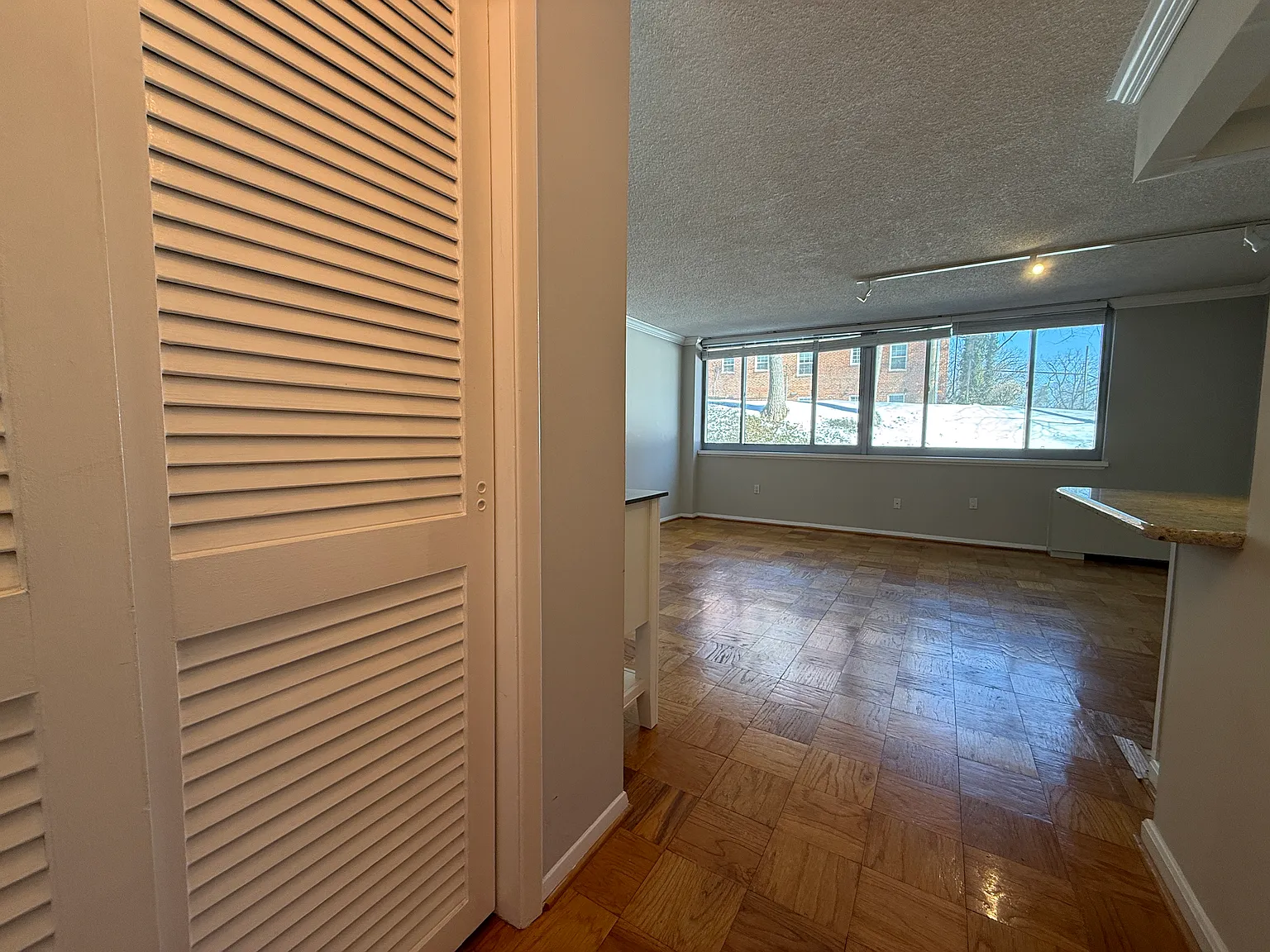 1 bed, 726 sqft, $1,600 — Photo 2