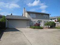 2nd image of 5100 NE 68th St