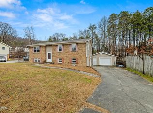 6536 E Garwood Cir, Knoxville, TN 37918