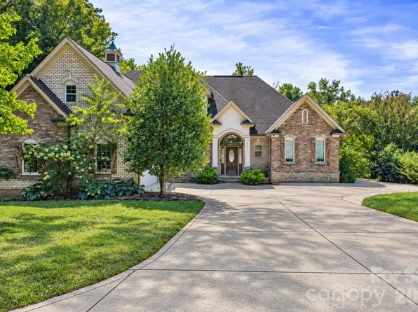 13631 William Stowe Dr, Charlotte, NC 28262
