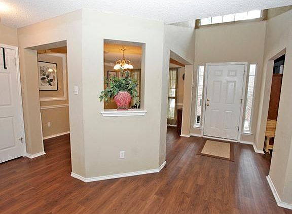 2nd image of 3943 Eagles Nest St