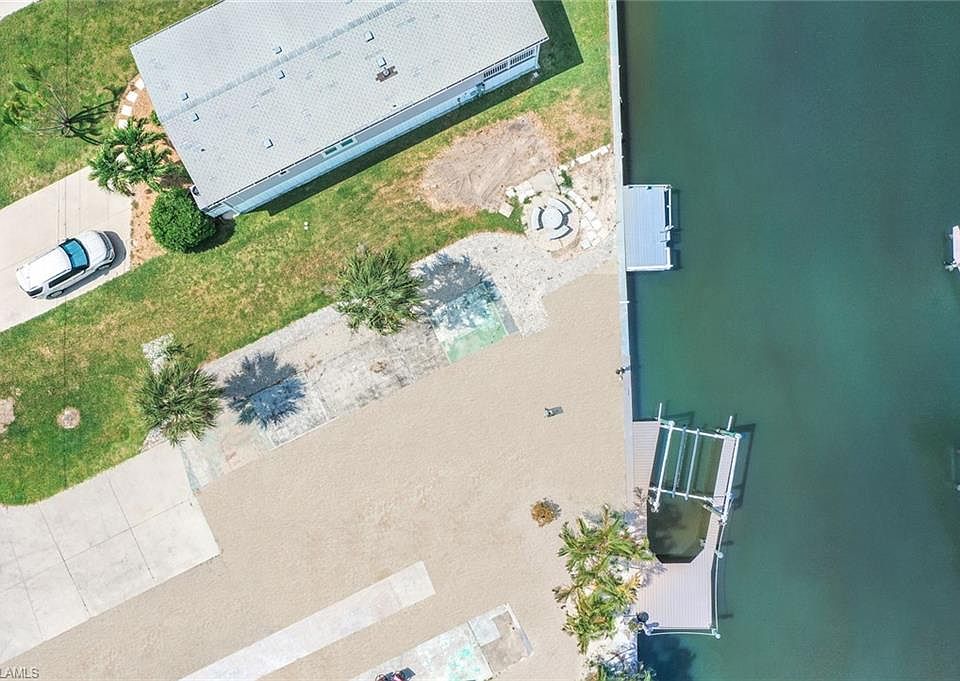 1st image of 32 Nancy LN