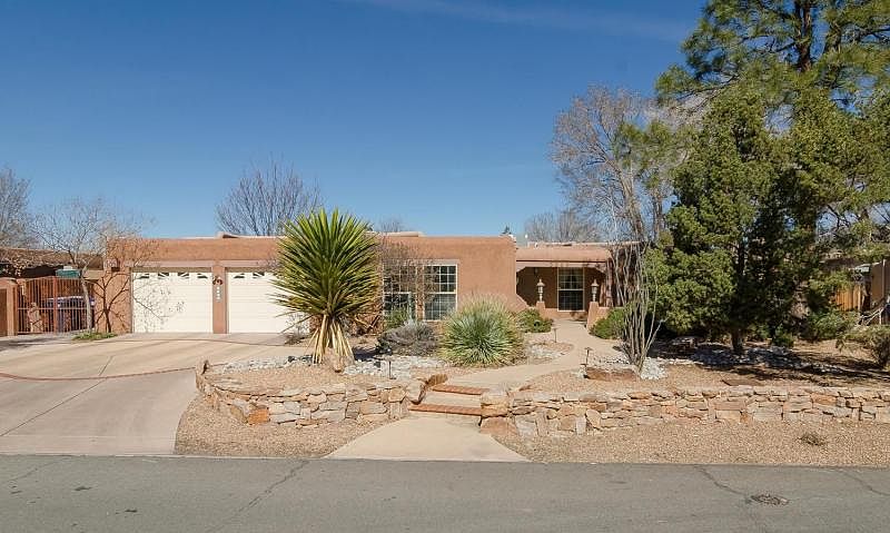 1st image of 3209 La Mancha Dr NW