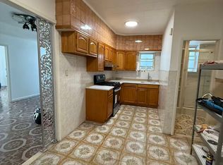 222 Bay 34 St #1R, Brooklyn, NY 11214