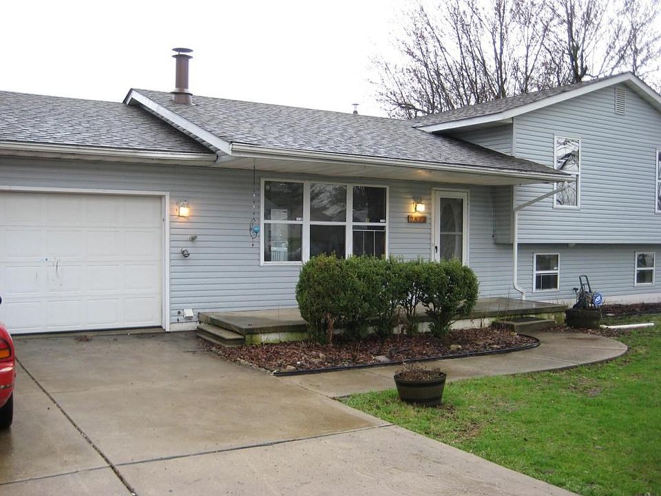 1st image of 2577 Park St