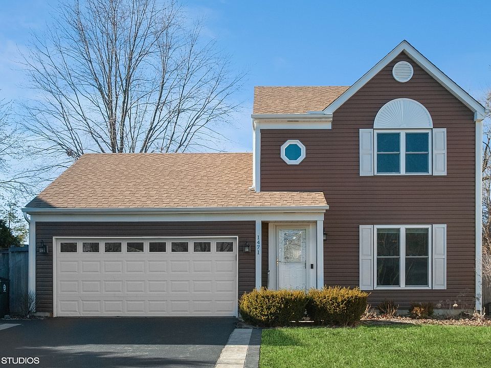 1st image of 1471 Carriage Ln