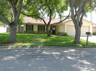 1805 Baffin Dr, Portland, TX 78374
