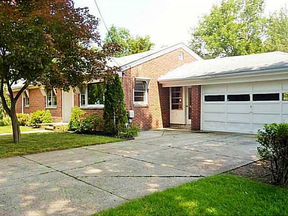 2nd image of 151 Longwood Ave