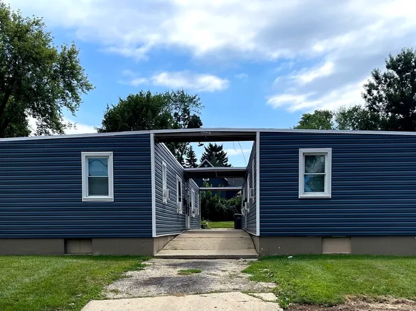 485 Fremont St, Elgin, IL 60120