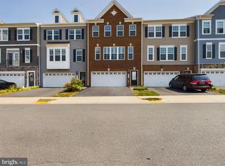 8924 Englewood Farms Dr, Manassas, VA 20112