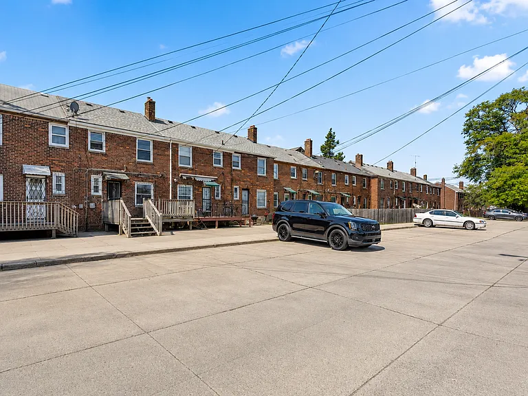 450 Marquette Dr — Photo 23