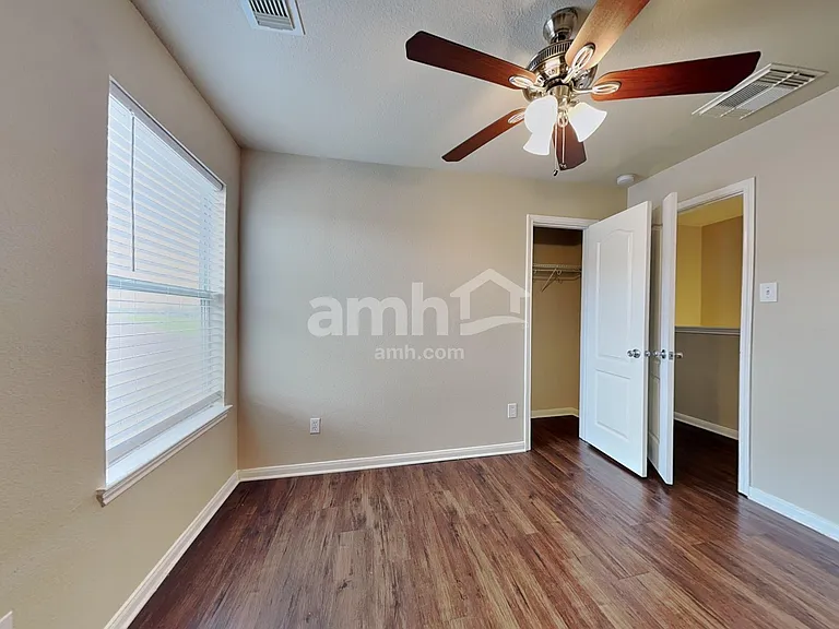 3743 Jewel Point Dr — Photo 22