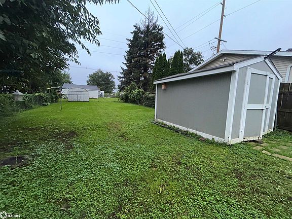 2nd image of 204 W Nevada St