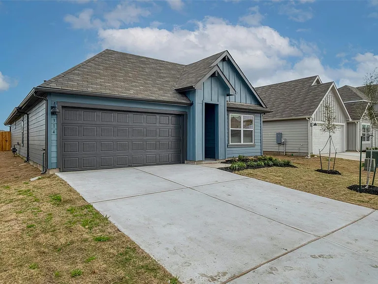 314 N Richland Dr — Photo 2