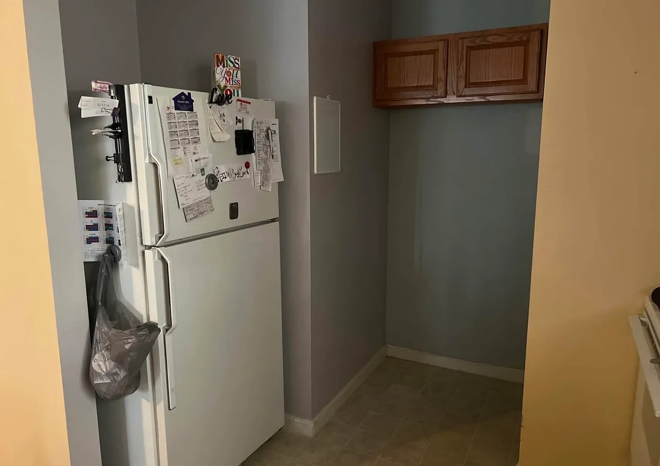 2 bed, 1000 sqft, $900 — Photo 2