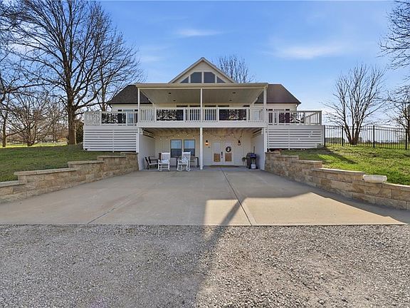 3rd image of 36903 E Church Rd