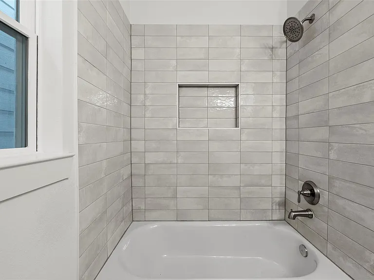 1308 Neiman Ln — Photo 22