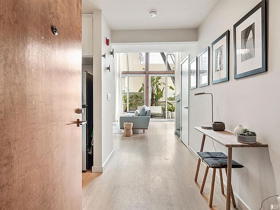 3rd image of 49 Zoe St APT 8